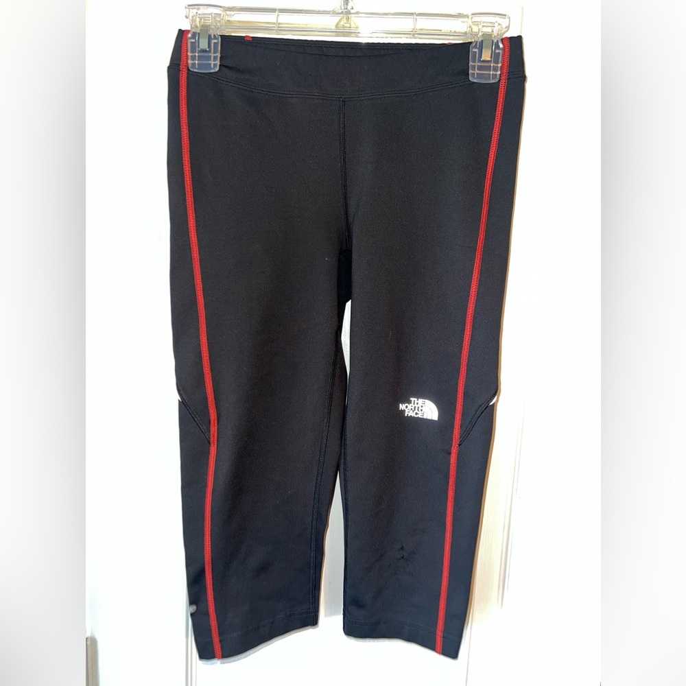 The North Face Flight Series Capri Leggings Black Red Athletic Size S